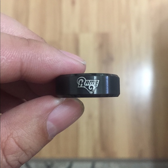 Black Los Angeles Rams Ring - Picture 4 of 5